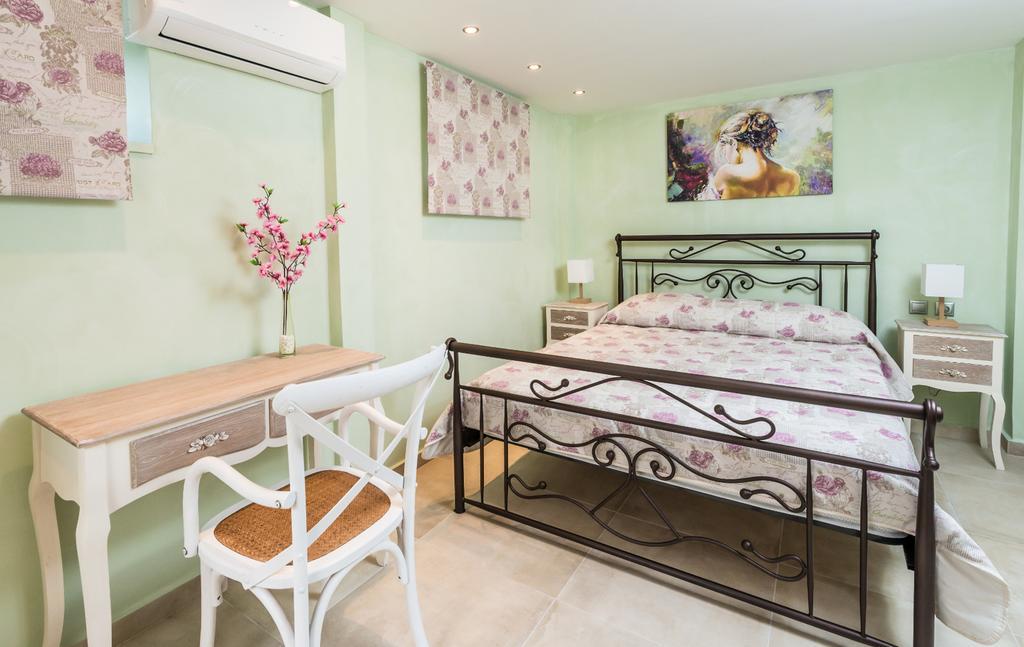 Villa Callisto- Elegant Restored Villa With Pool Yírion Exterior foto